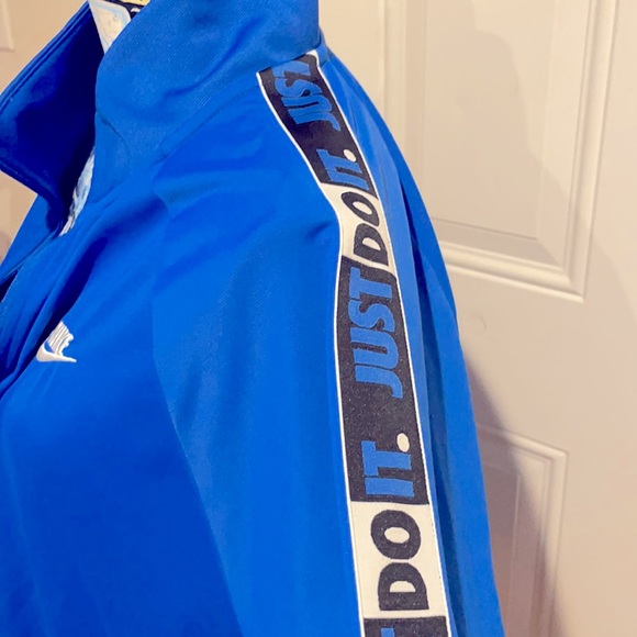 Nike Track jacket - Picture 2 of 3